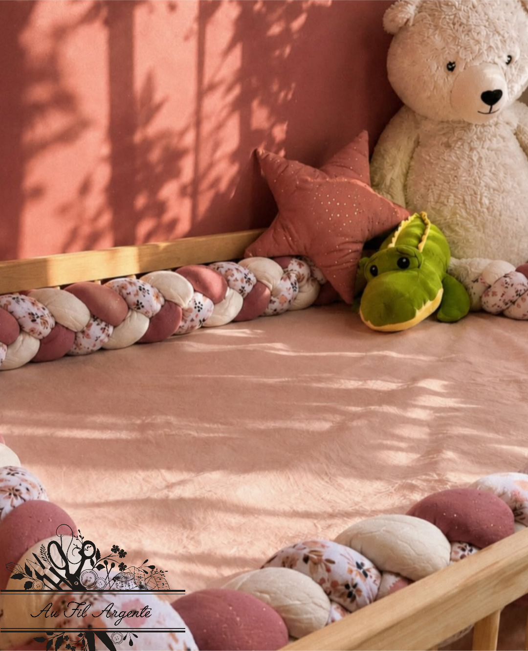 Tresse de lit en 3 épis - Fleurie Moody / Blanc & Rose
