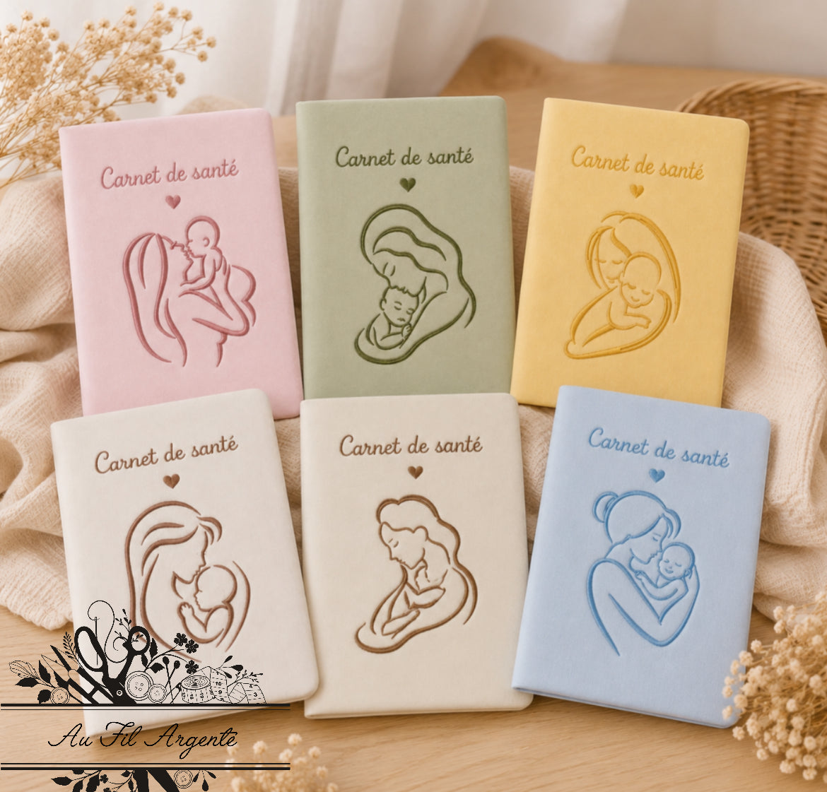 Protège Carnet de Santé - Motif Brodé Bébé & Maman
